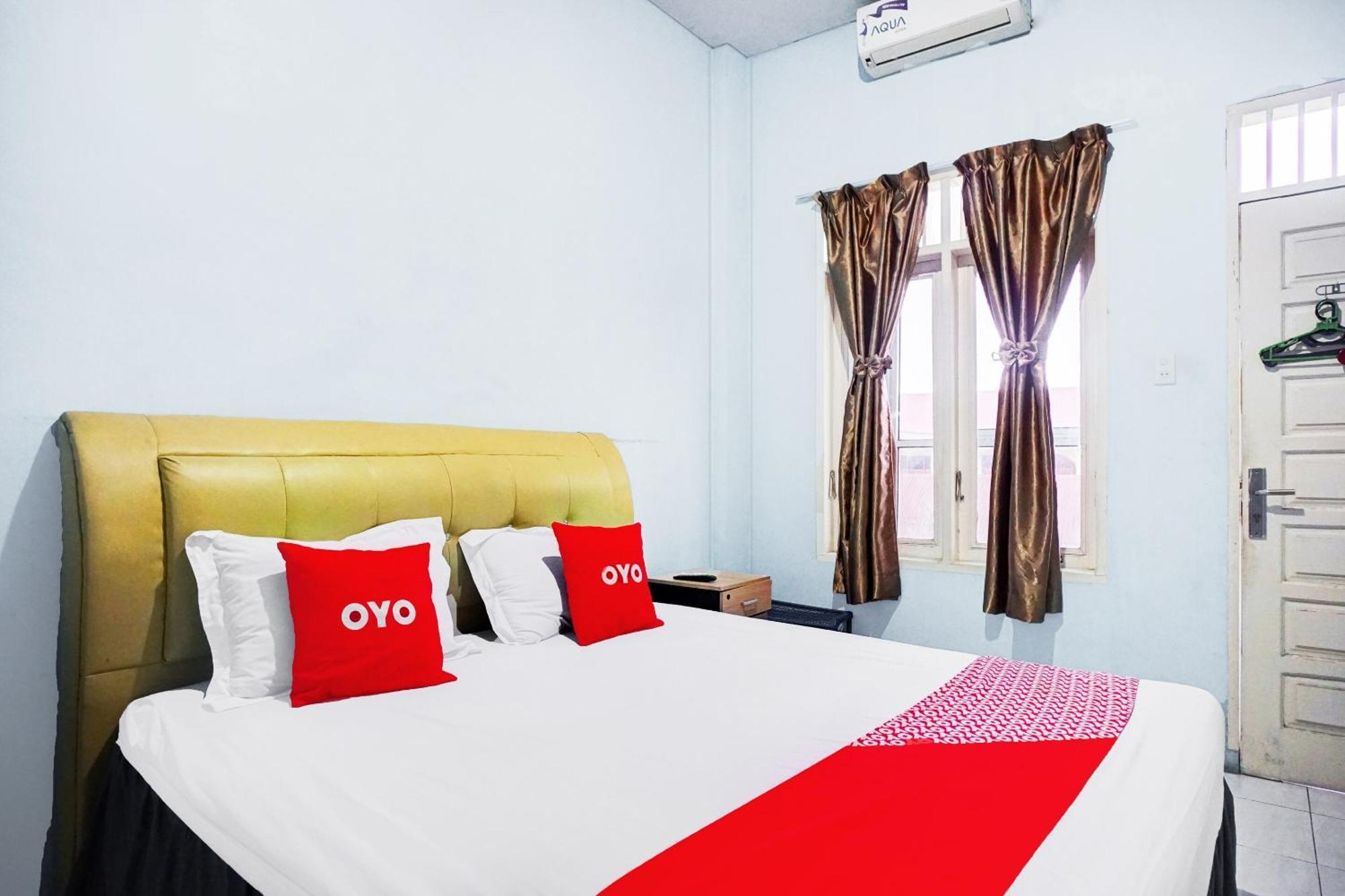 Oyo 93071 Home Stay Kembar Syariah Binjai Exteriér fotografie
