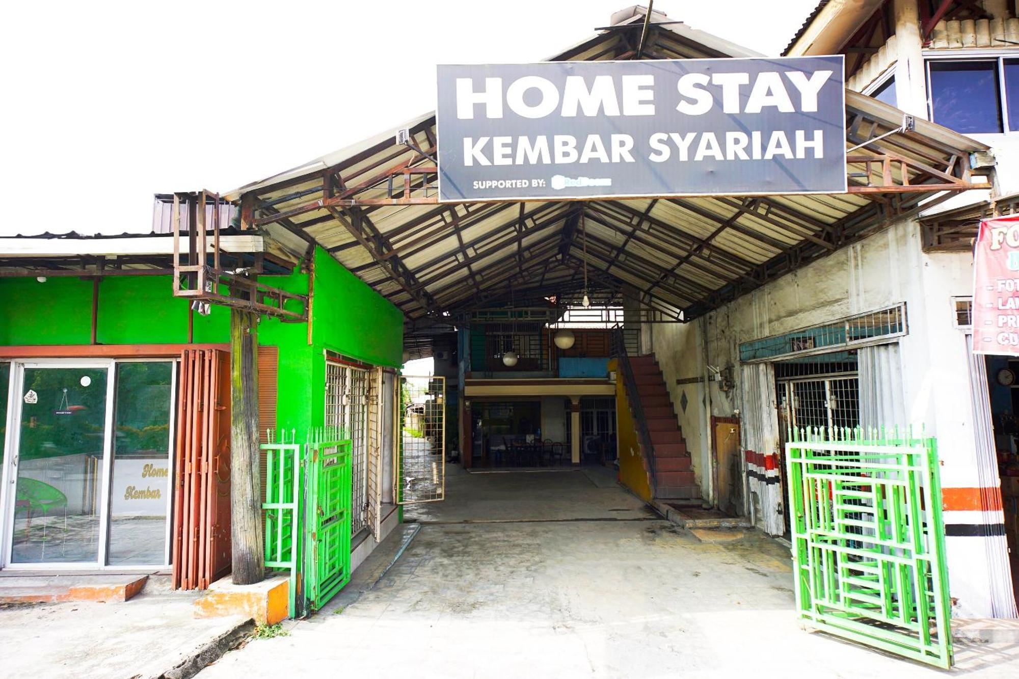Oyo 93071 Home Stay Kembar Syariah Binjai Exteriér fotografie