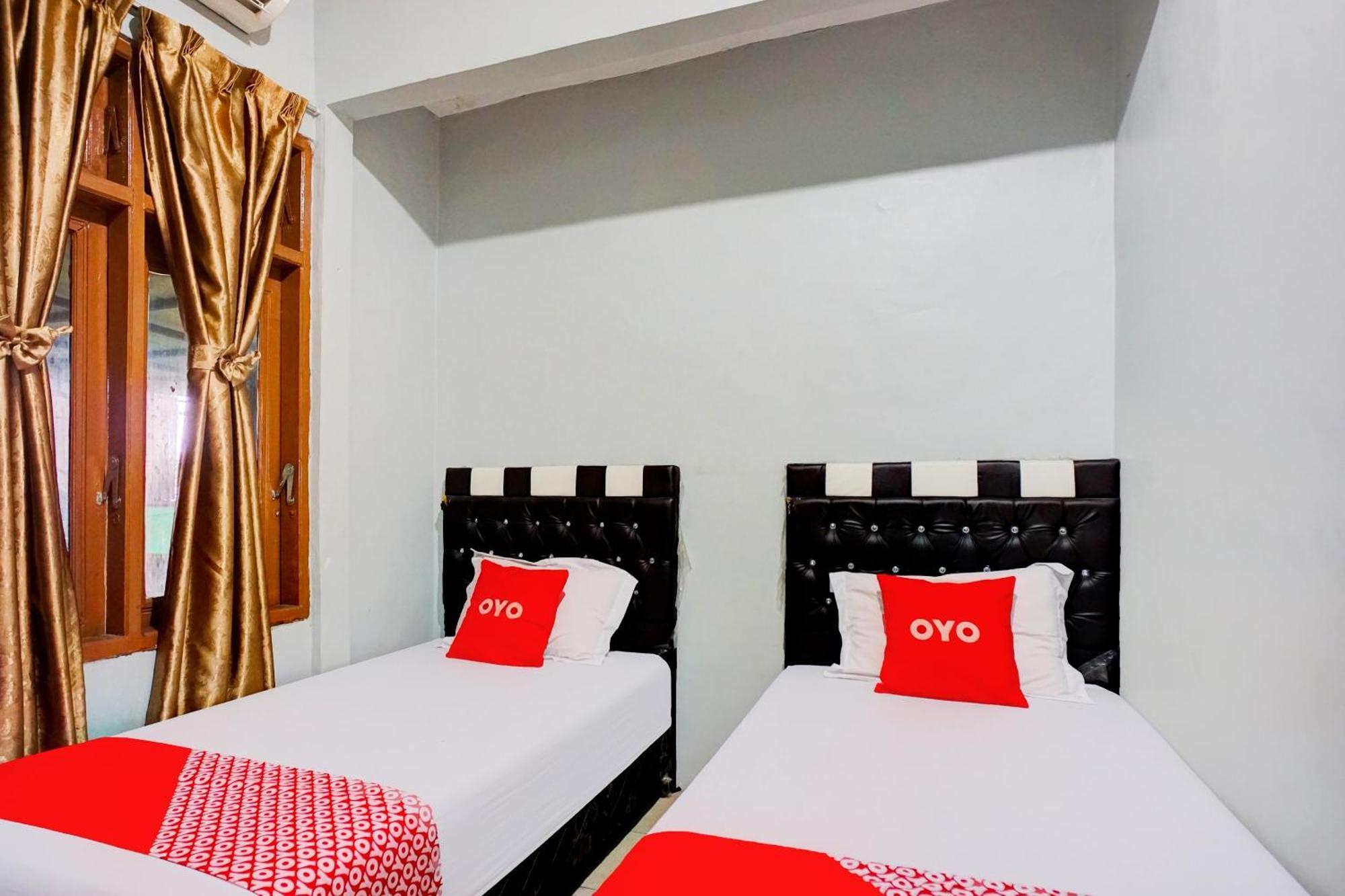 Oyo 93071 Home Stay Kembar Syariah Binjai Exteriér fotografie